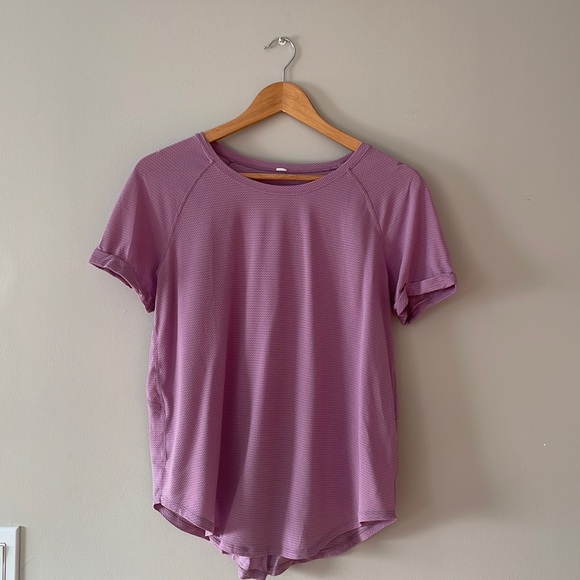 Lululemon Open Up Tie Back Tee. Size 6 - Picture 4 of 9